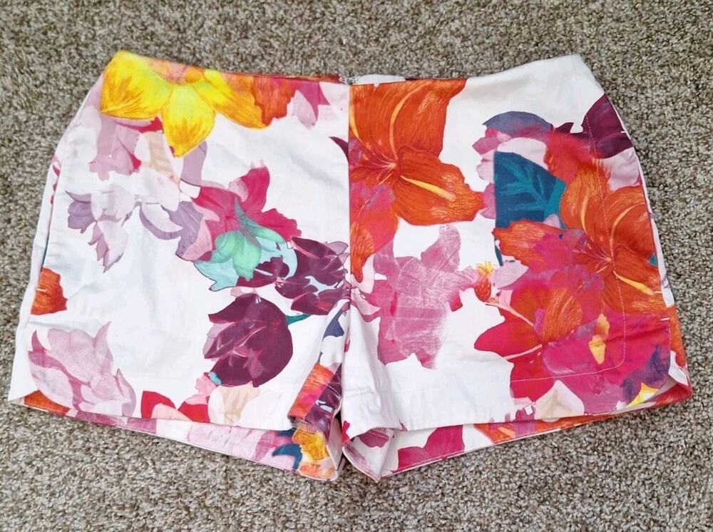 Cynthia Rowley Floral Back Zipper Shorts Size 2- Bright Summer Colors